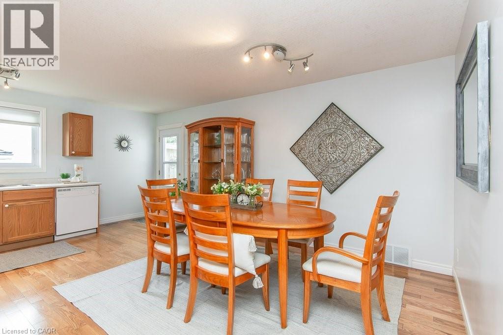 77 Lawrence Street Property Photo 17
