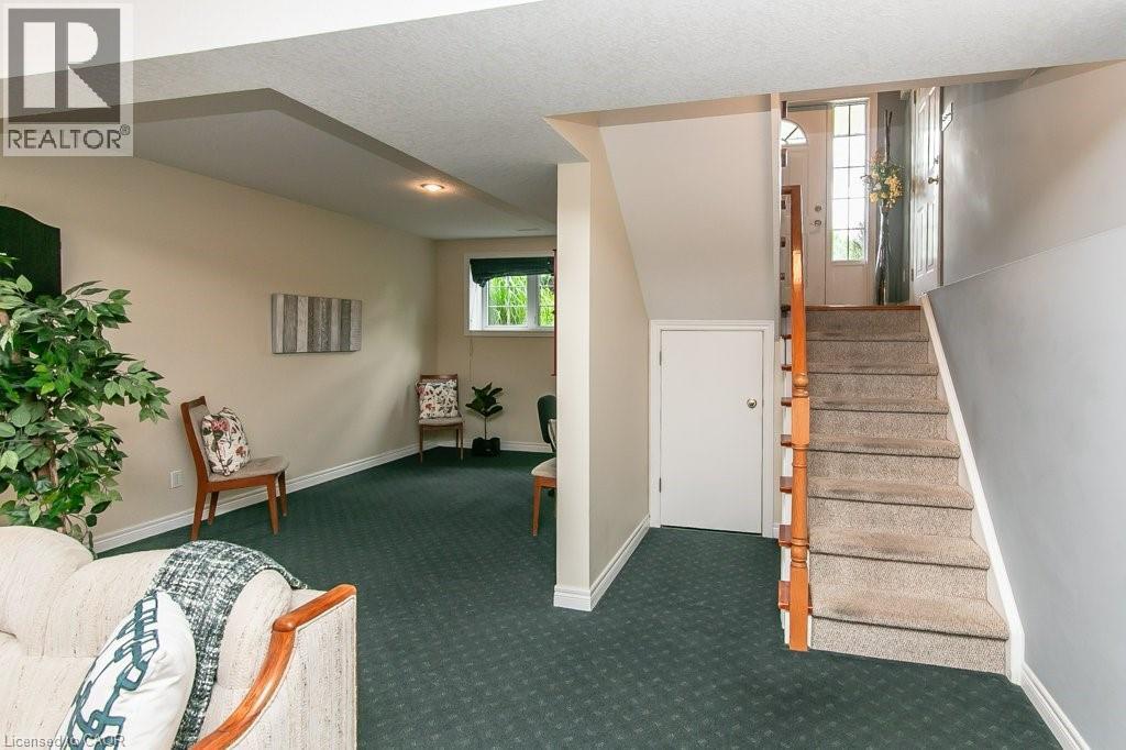 77 Lawrence Street Property Photo 28