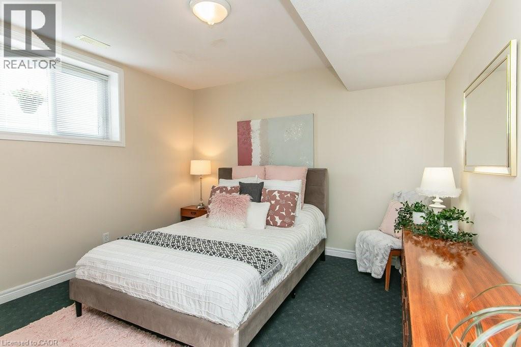77 Lawrence Street Property Photo 33