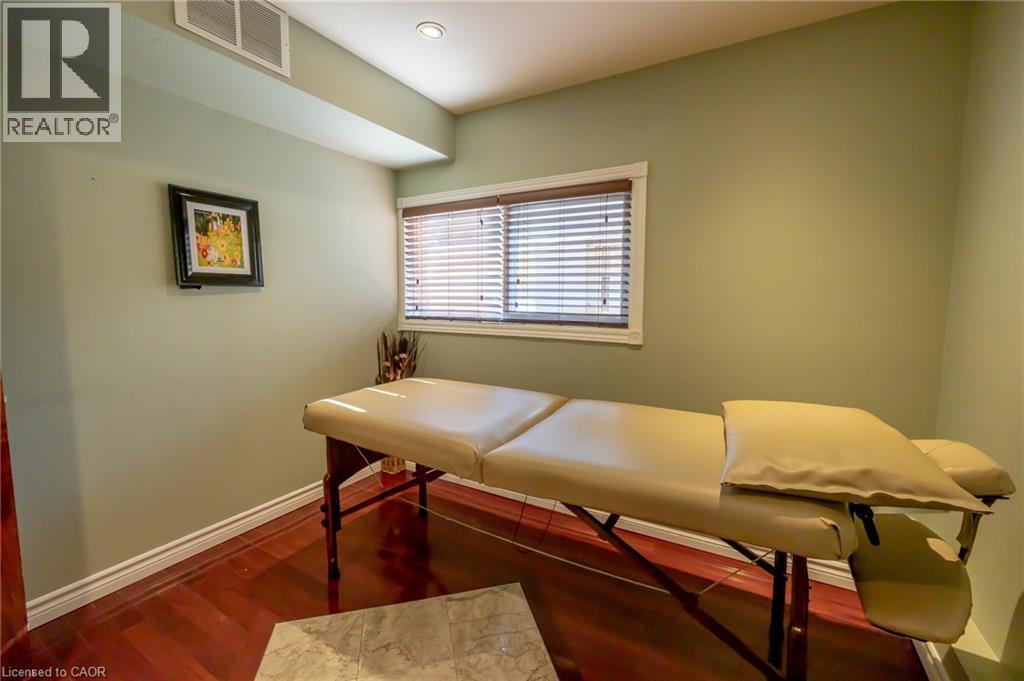 11 Belmont Avenue W Property Photo 12