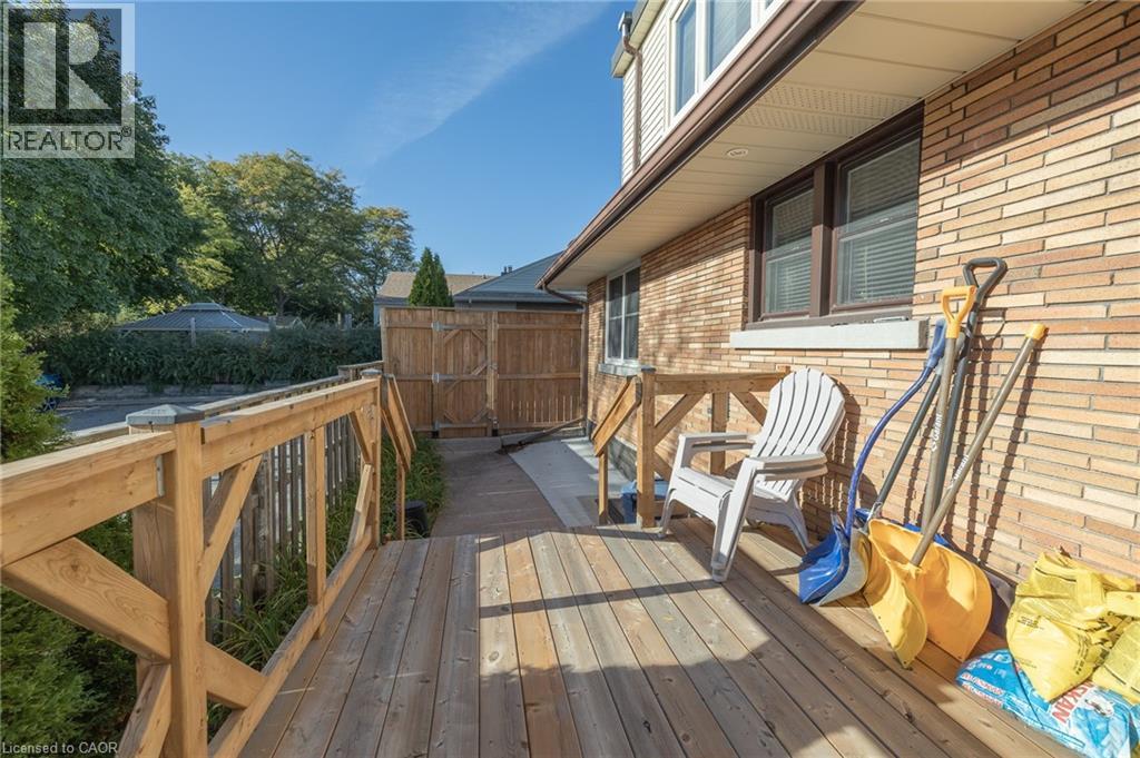 11 Belmont Avenue W Property Photo 30