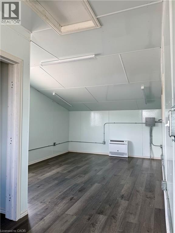 1001 Belmore Line Property Photo 10