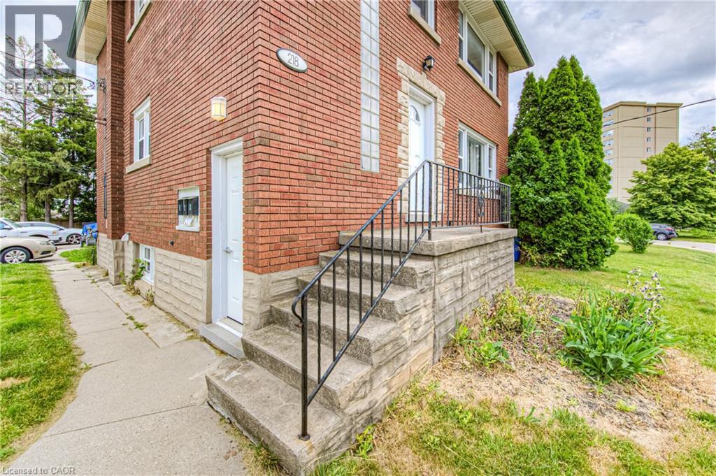 218 Margaret Avenue Property Photo 6