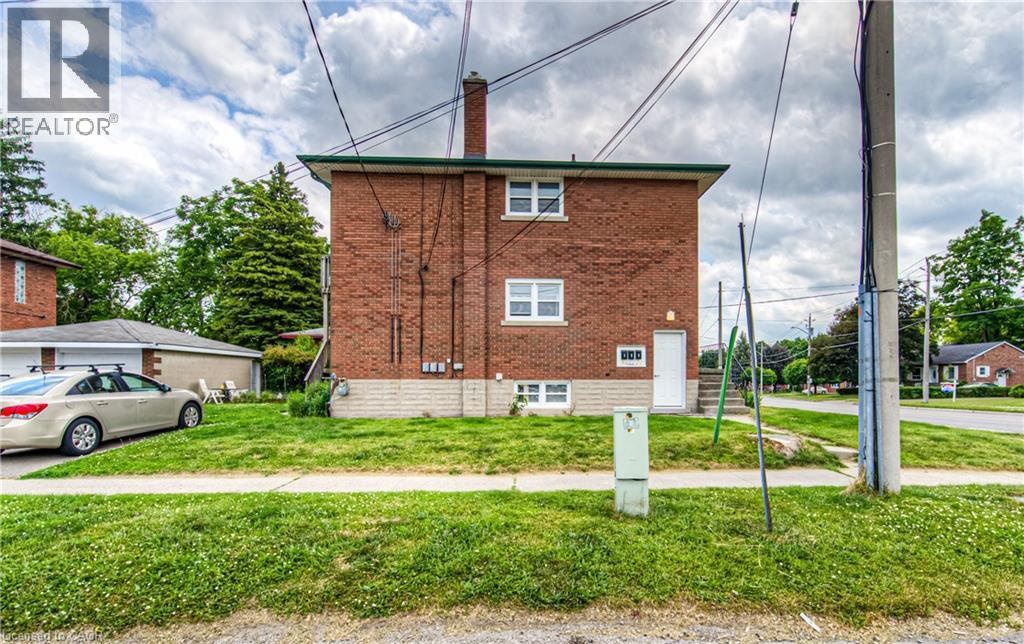 218 Margaret Avenue Property Photo 8