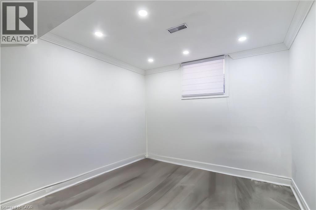 252 Thorner Drive Unit# Basement Property Photo 7