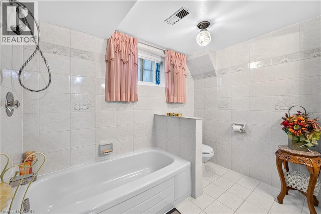 11 Fassett Avenue Property Photo 19
