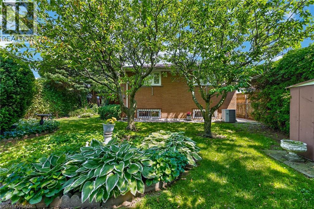 11 Fassett Avenue Property Photo 31