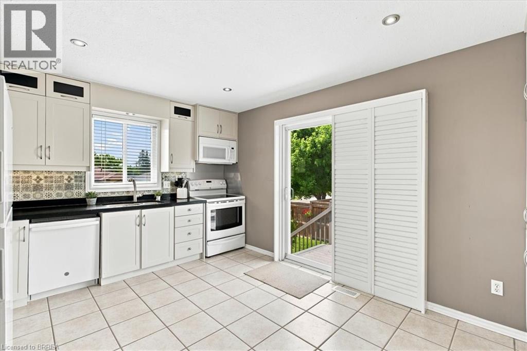 2 Dunton Lane Property Photo 16