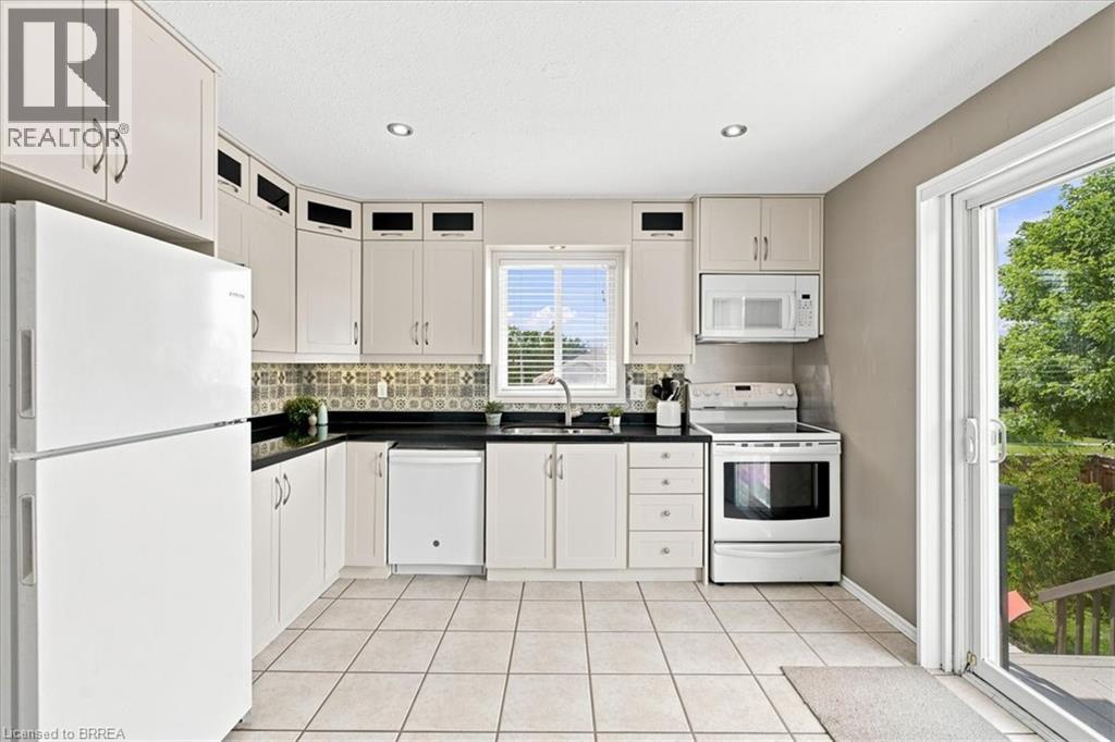 2 Dunton Lane Property Photo 17