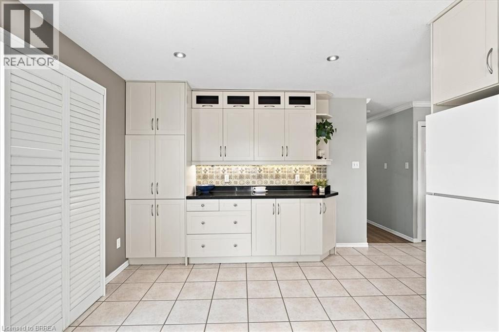 2 Dunton Lane Property Photo 19