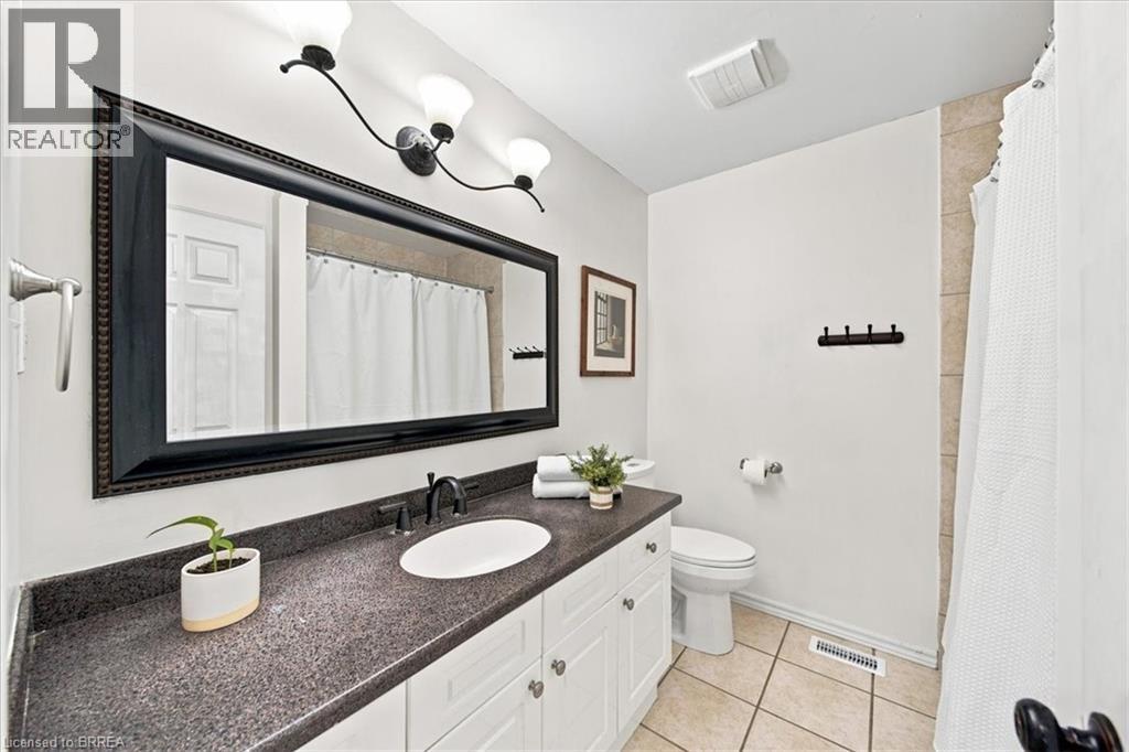 2 Dunton Lane Property Photo 21