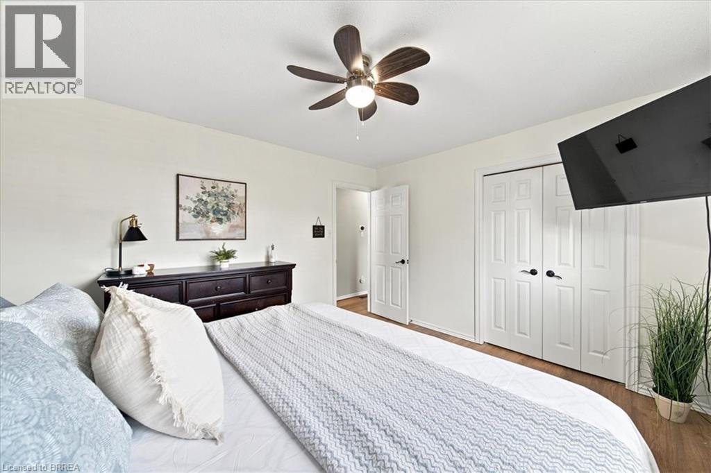 2 Dunton Lane Property Photo 28