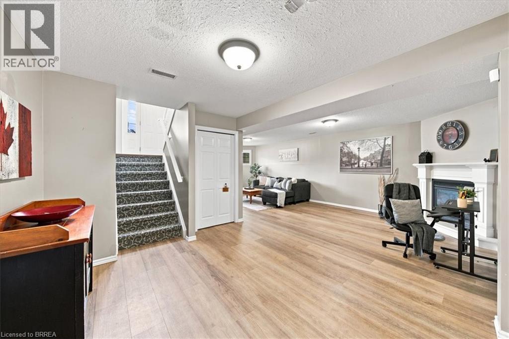 2 Dunton Lane Property Photo 29