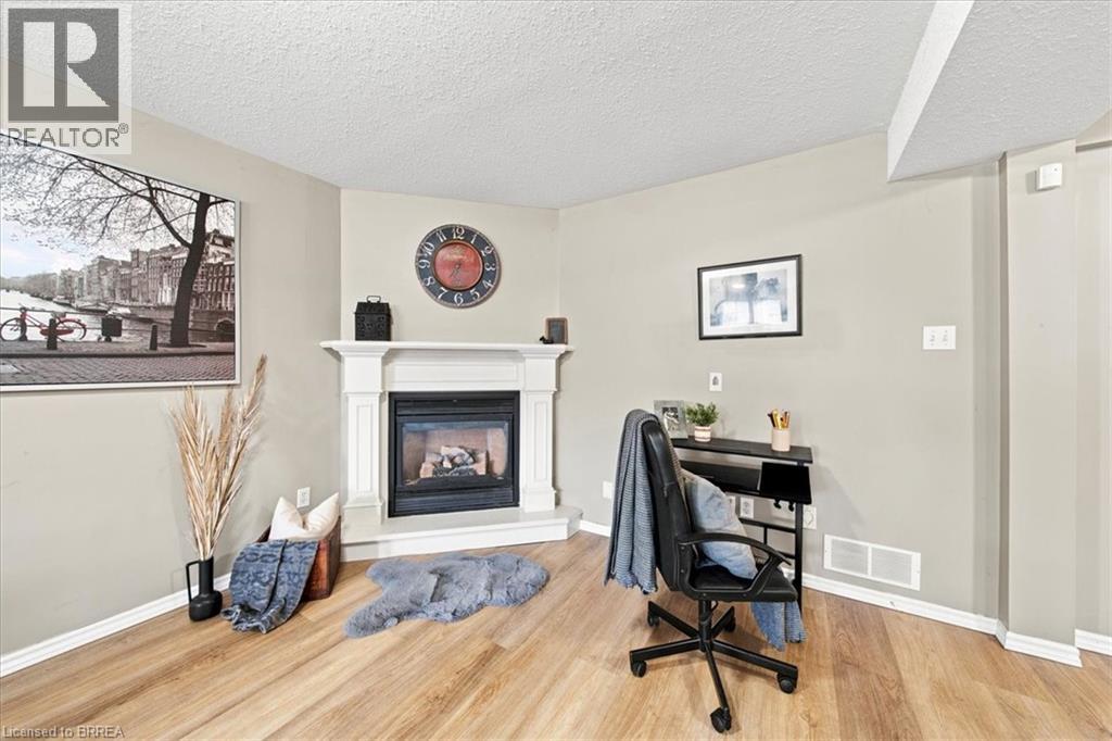 2 Dunton Lane Property Photo 32