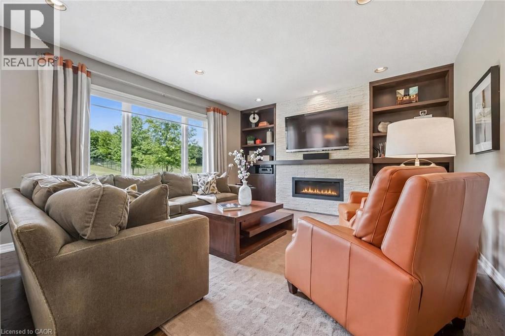 12 Telfer Glen Street Property Photo 15