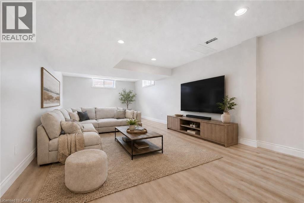 12 Telfer Glen Street Property Photo 29