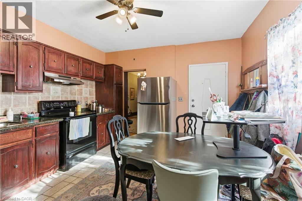 30 Ontario Avenue Property Photo 8