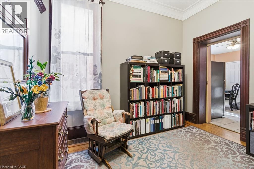 30 Ontario Avenue Property Photo 11