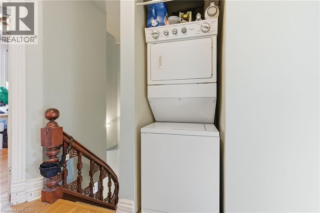 30 Ontario Avenue Property Photo 23