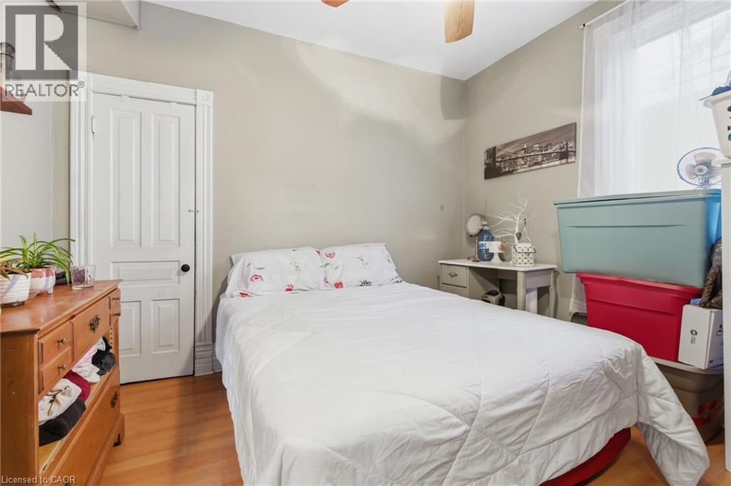 30 Ontario Avenue Property Photo 27