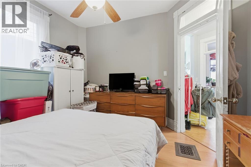 30 Ontario Avenue Property Photo 28