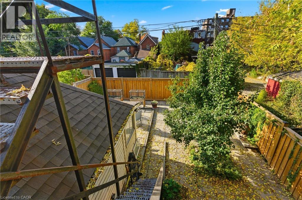 30 Ontario Avenue Property Photo 35