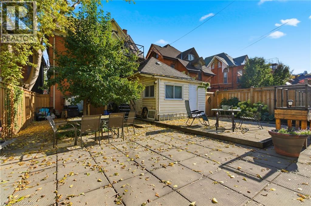 30 Ontario Avenue Property Photo 49