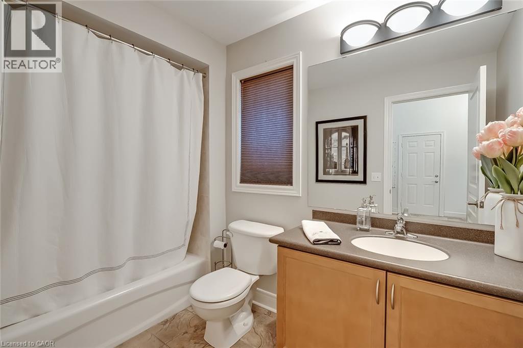 4285 Couples Crescent Property Photo 7