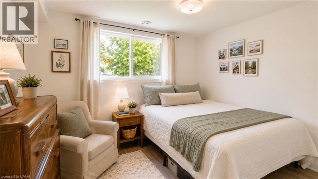442 Blythwood Place Unit# B Property Photo 8