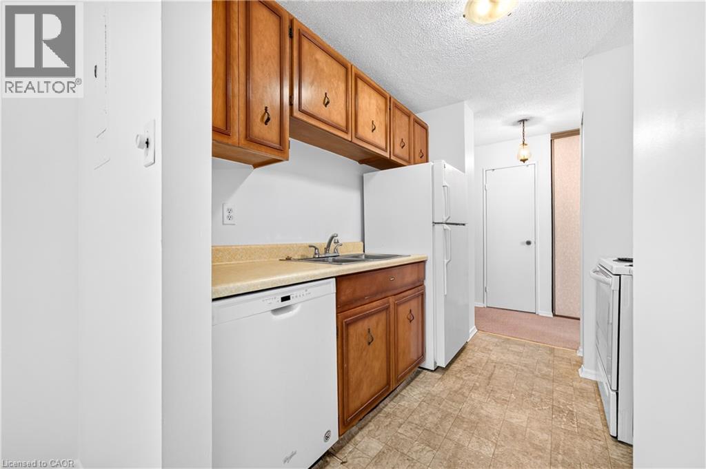 222 Jackson Street W Unit# 1405 Property Photo 7