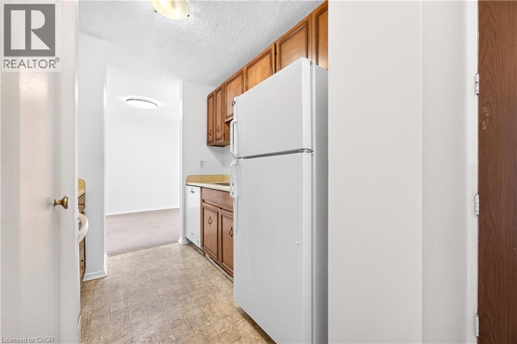 222 Jackson Street W Unit# 1405 Property Photo 9
