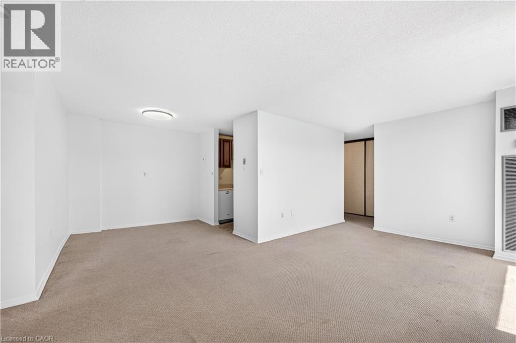 222 Jackson Street W Unit# 1405 Property Photo 13