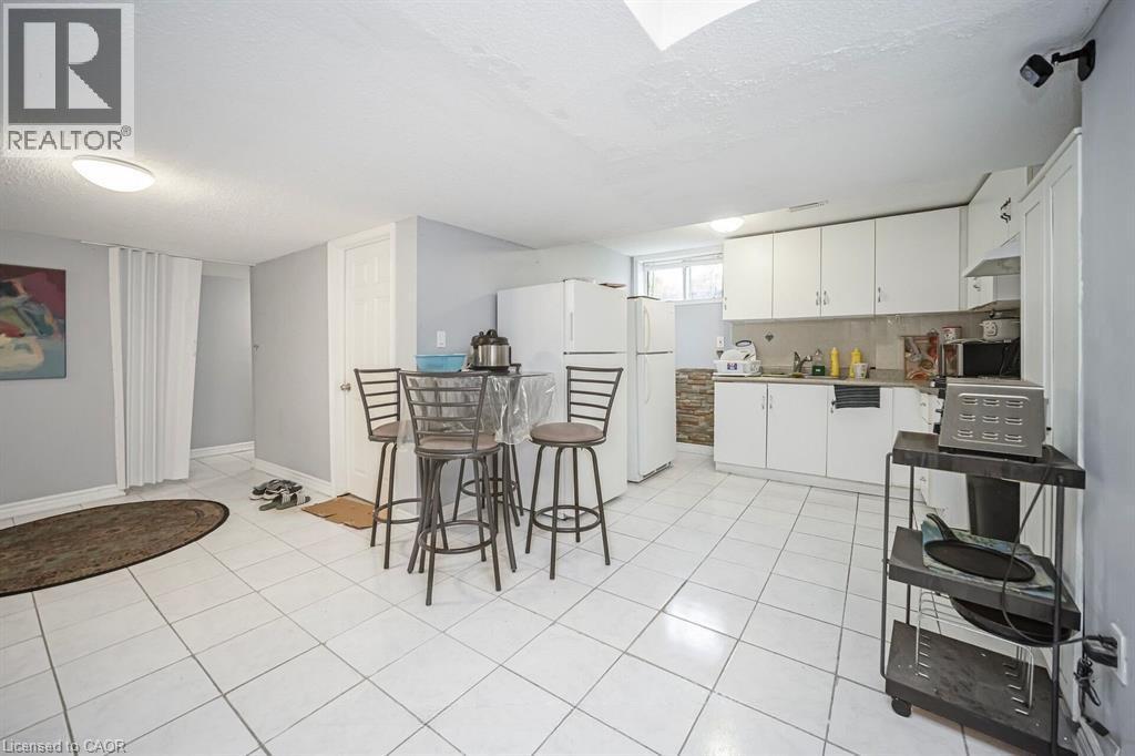 692 Huntington Ridge Drive Property Photo 29