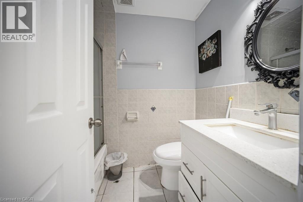 692 Huntington Ridge Drive Property Photo 30