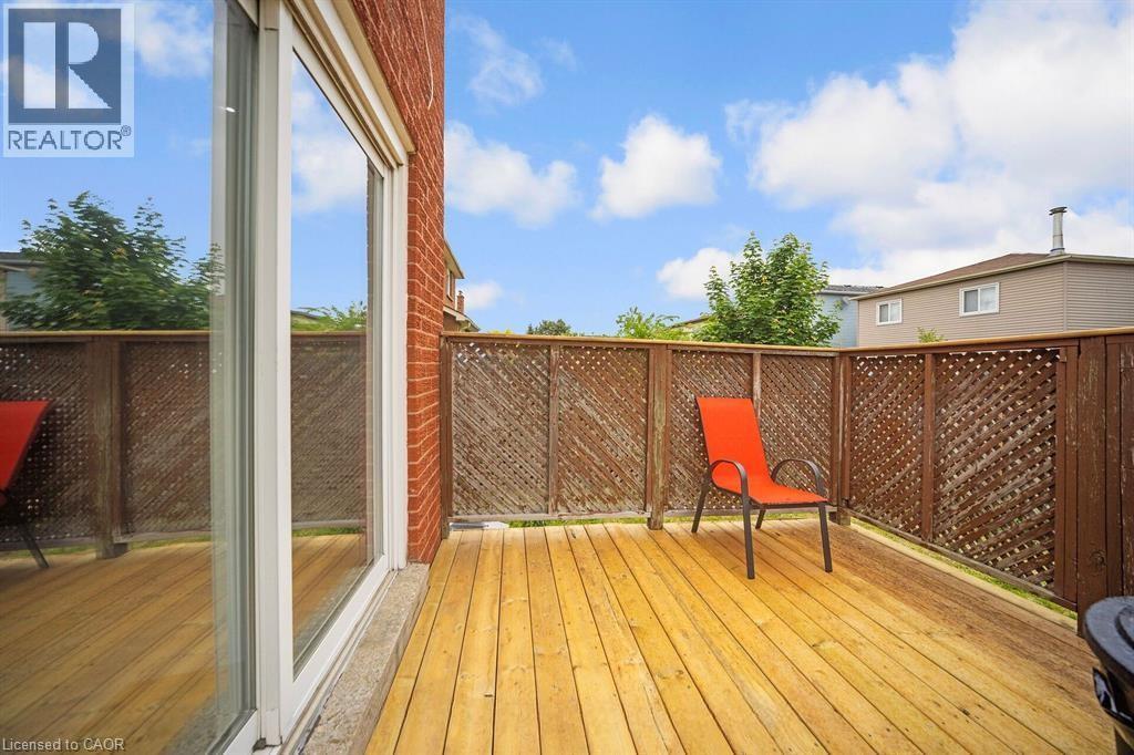 692 Huntington Ridge Drive Property Photo 32