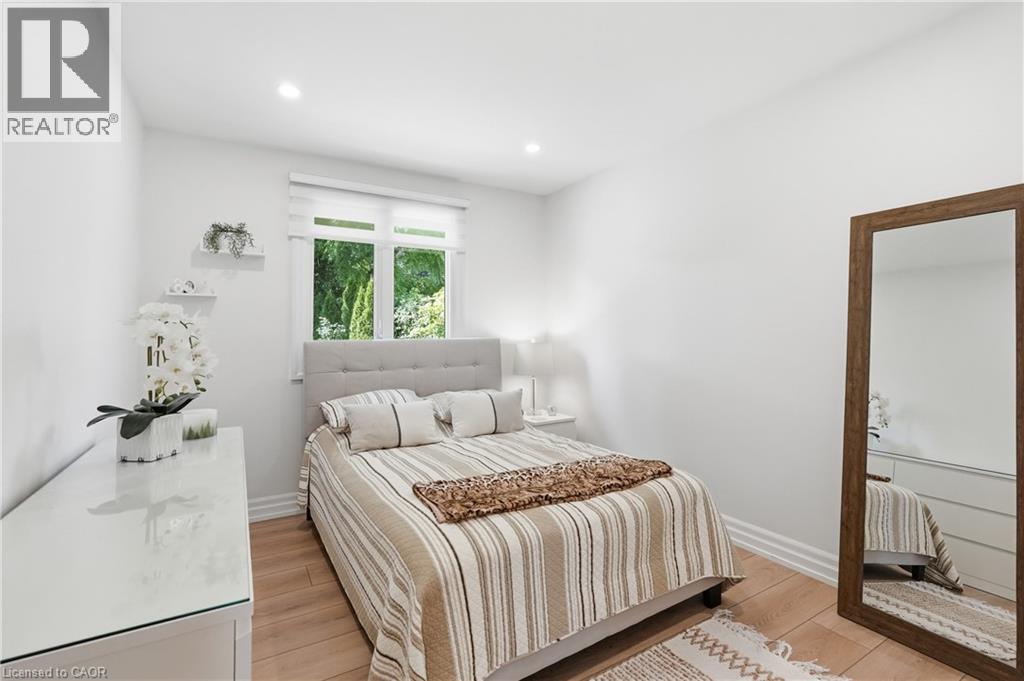 12 Cheval Drive Property Photo 23