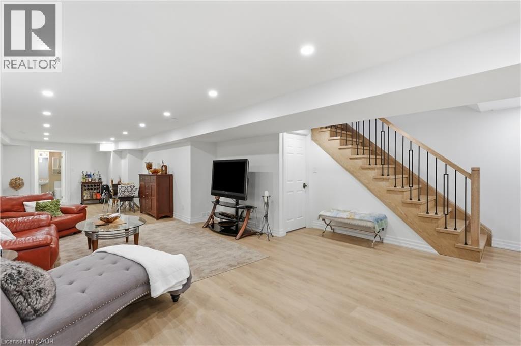 12 Cheval Drive Property Photo 31