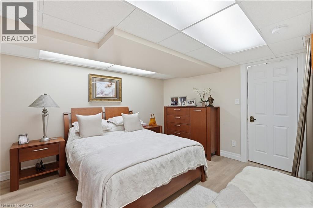 12 Cheval Drive Property Photo 34
