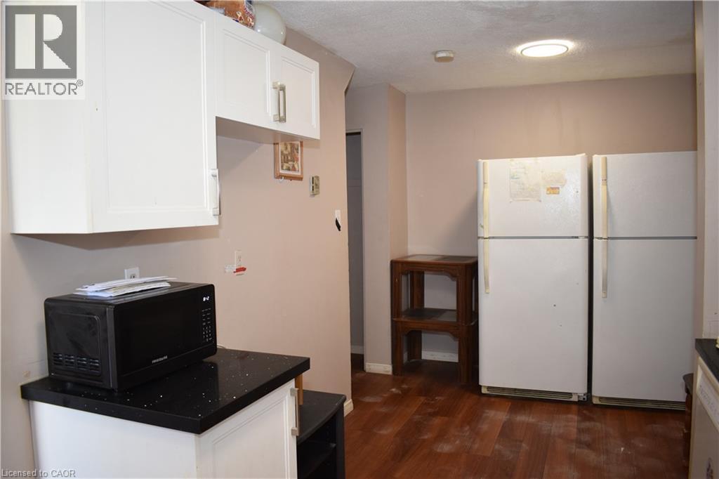 249 Cedarbrae Avenue Unit# 1 Property Photo 9