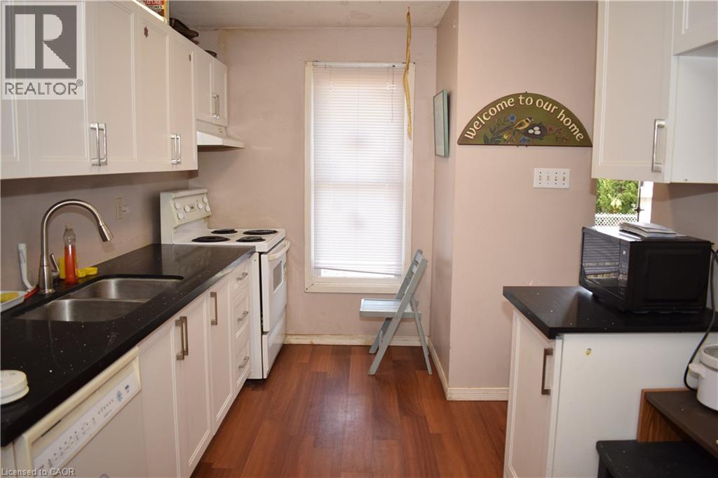 249 Cedarbrae Avenue Unit# 1 Property Photo 11