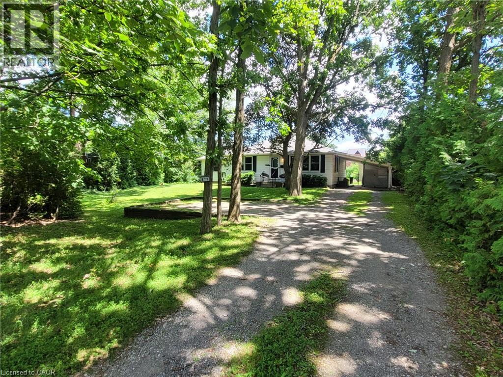 879 West 5th Street Property Photo 3