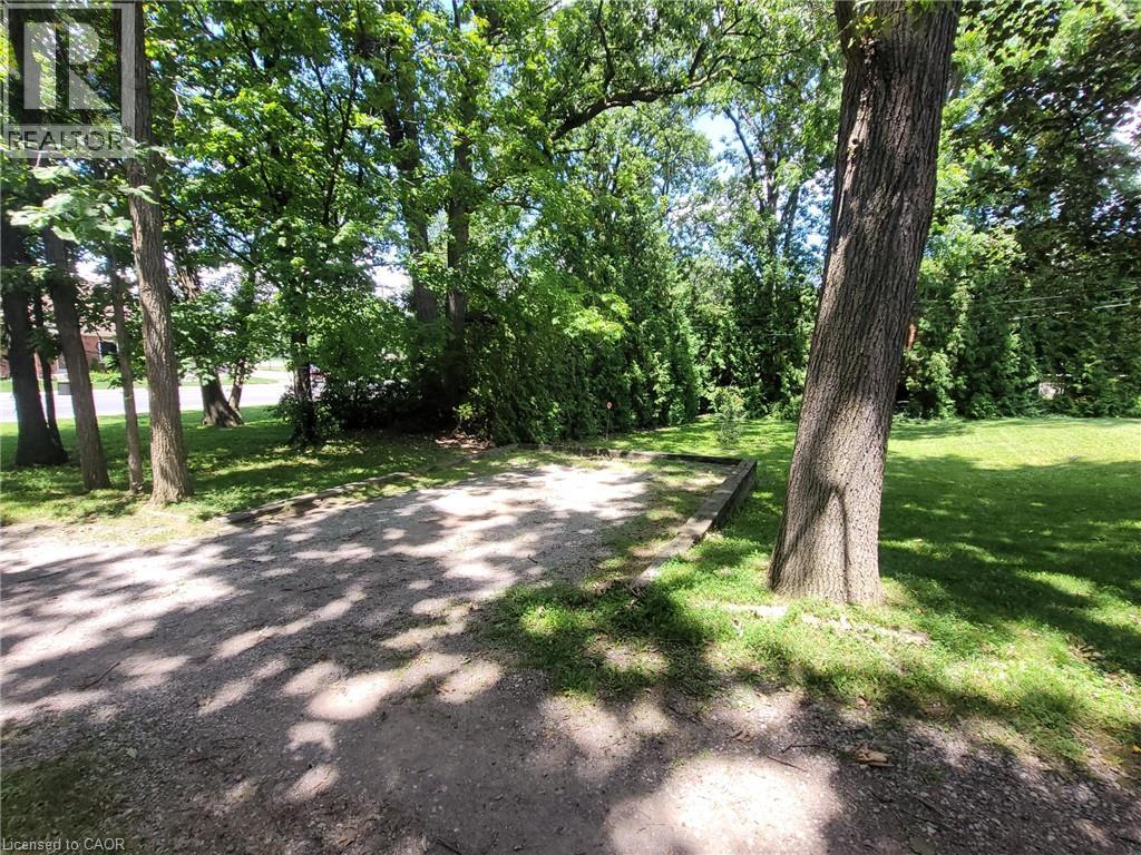 879 West 5th Street Property Photo 7