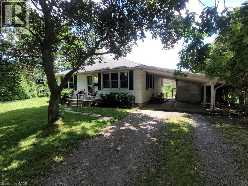 879 West 5th Street Property Photo 8