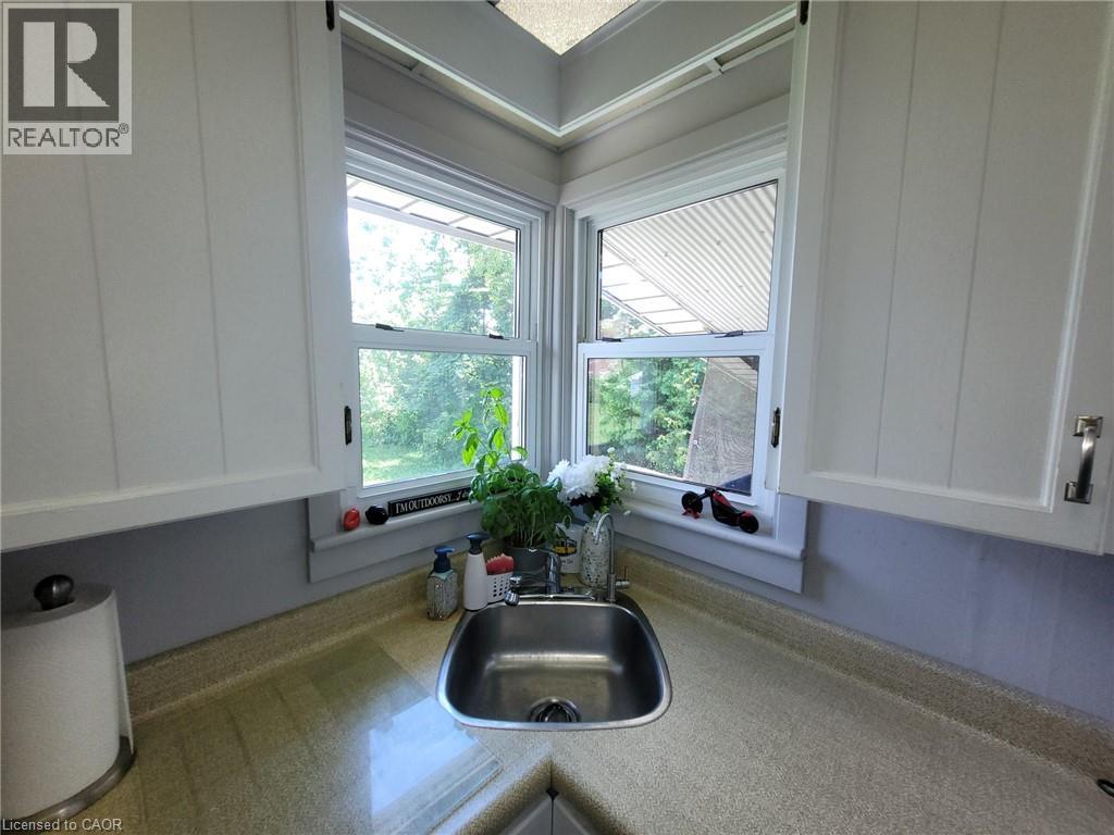 879 West 5th Street Property Photo 20