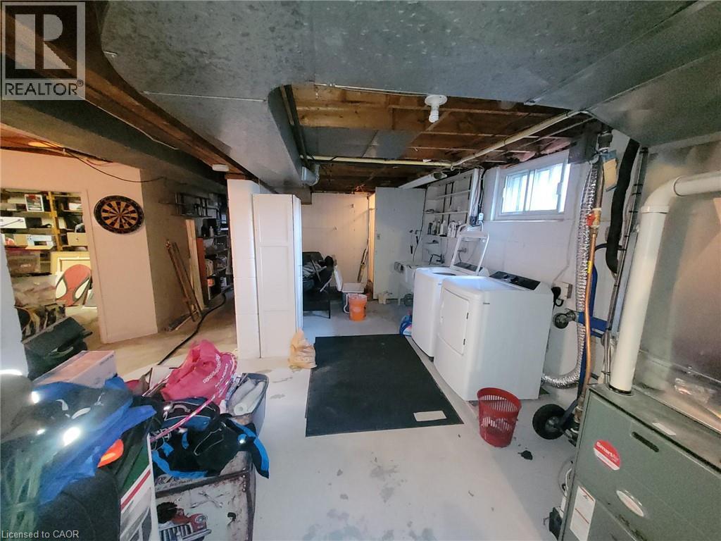 879 West 5th Street Property Photo 23