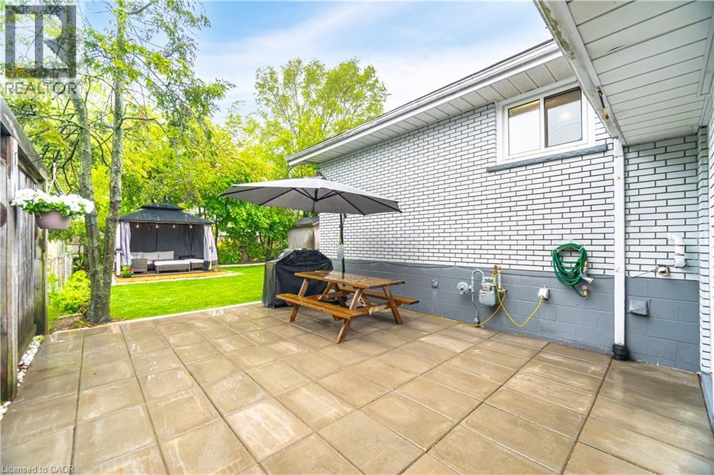 297 Mohawk Road W Property Photo 36