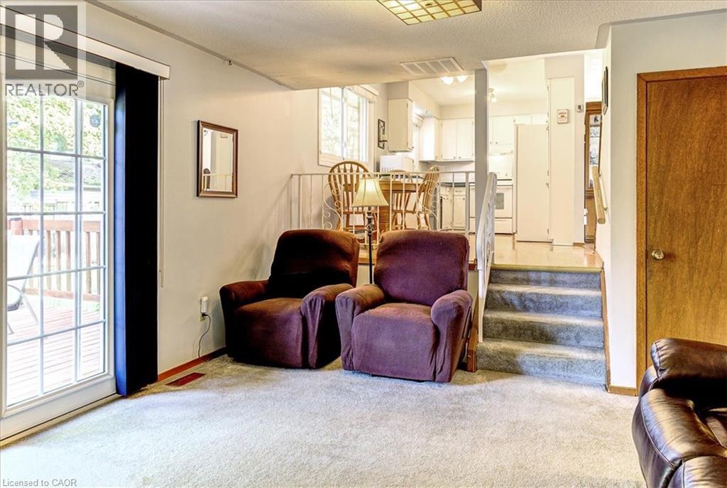 12 Miller Crescent Property Photo 10