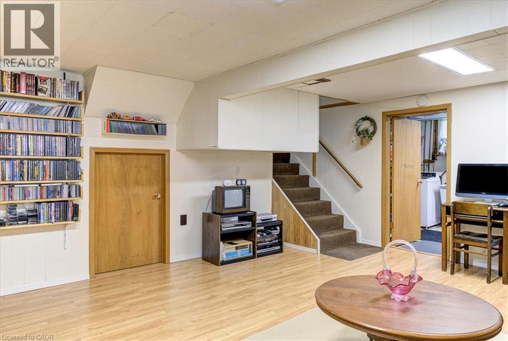 12 Miller Crescent Property Photo 35