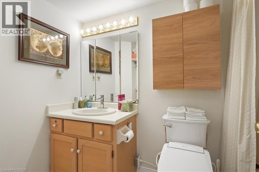 8 Village Green Unit# 807 Property Photo 26