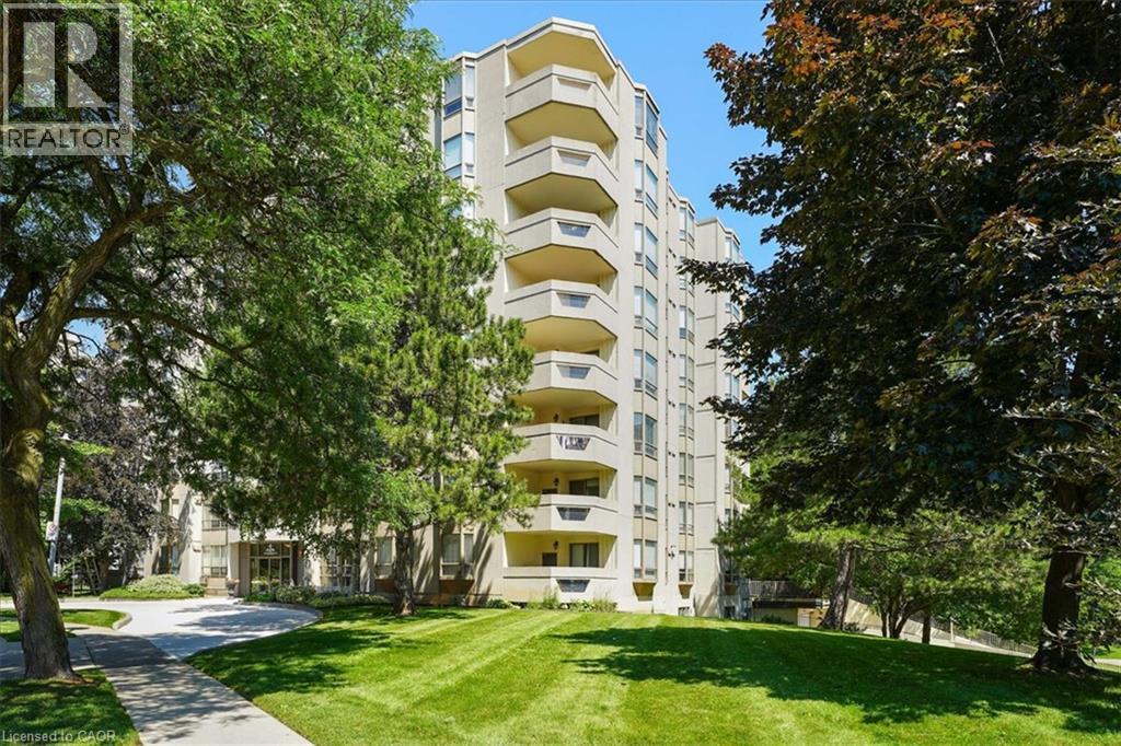 8 Village Green Unit# 807 Property Photo 31